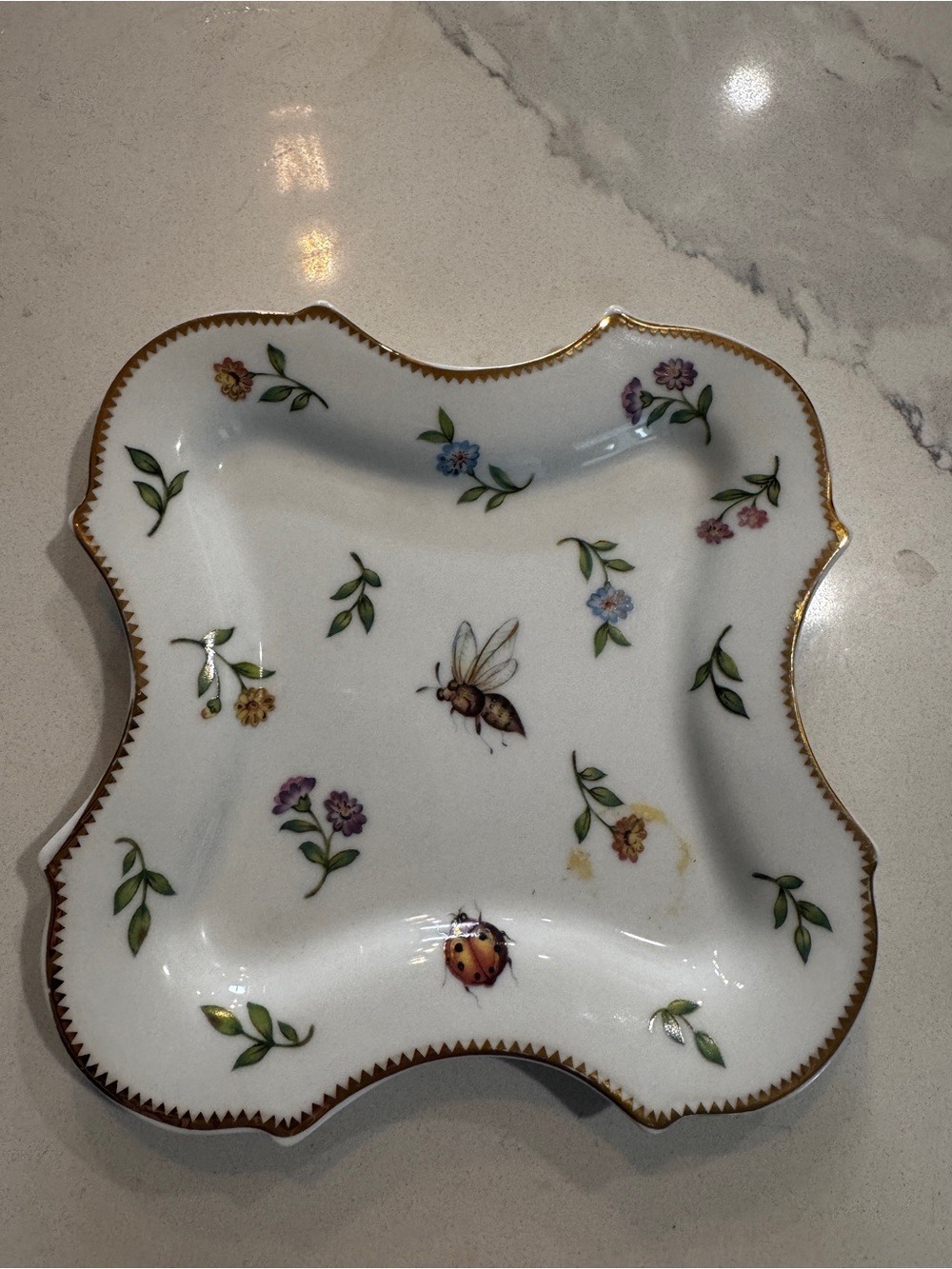 I. Godinger & Co. Primavera Porcelain Scalloped Trinket Dish / Small Plate